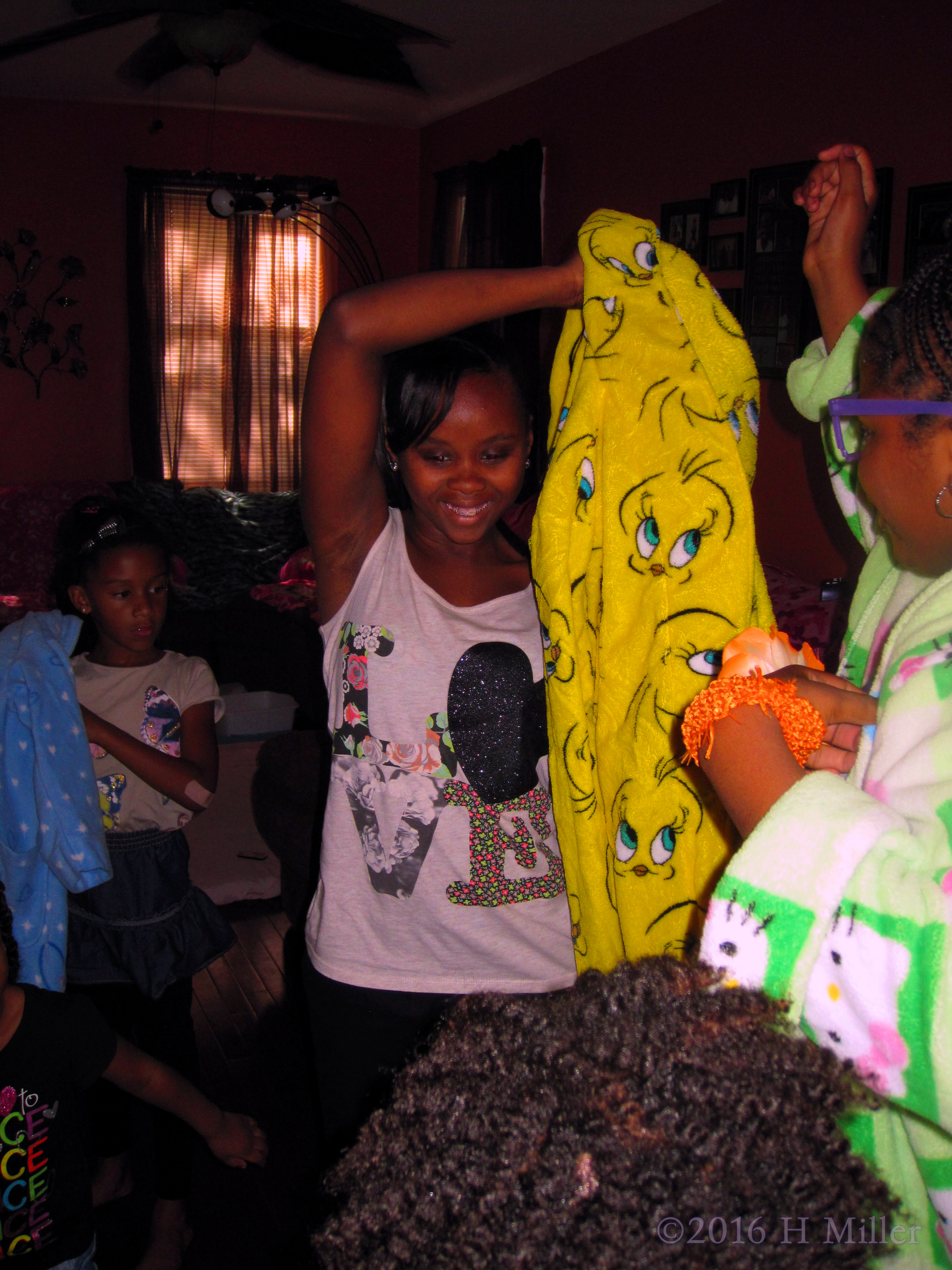 Putting On Tweety Spa Robe At The Party! Putting On Tweety Spa Robe At The Party!
