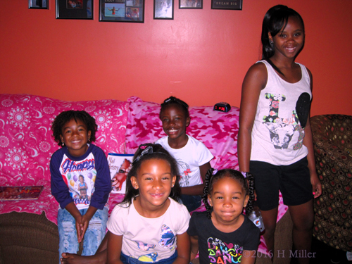 Happy Faces For The Kids Spa Group Photo Happy Faces For The Kids Spa Group Photo