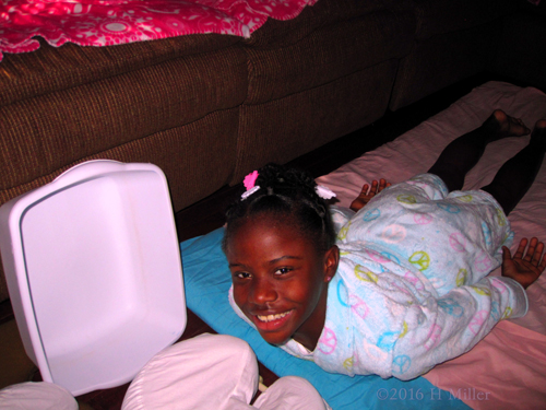 Peace Sign Spa Robed Guest With Happy Smiles During Kids Massage! Peace Sign Spa Robed Guest With Happy Smiles During Kids Massage!