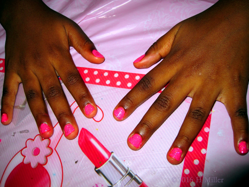 Sparkly Manicure For Girls Sparkly Manicure For Girls