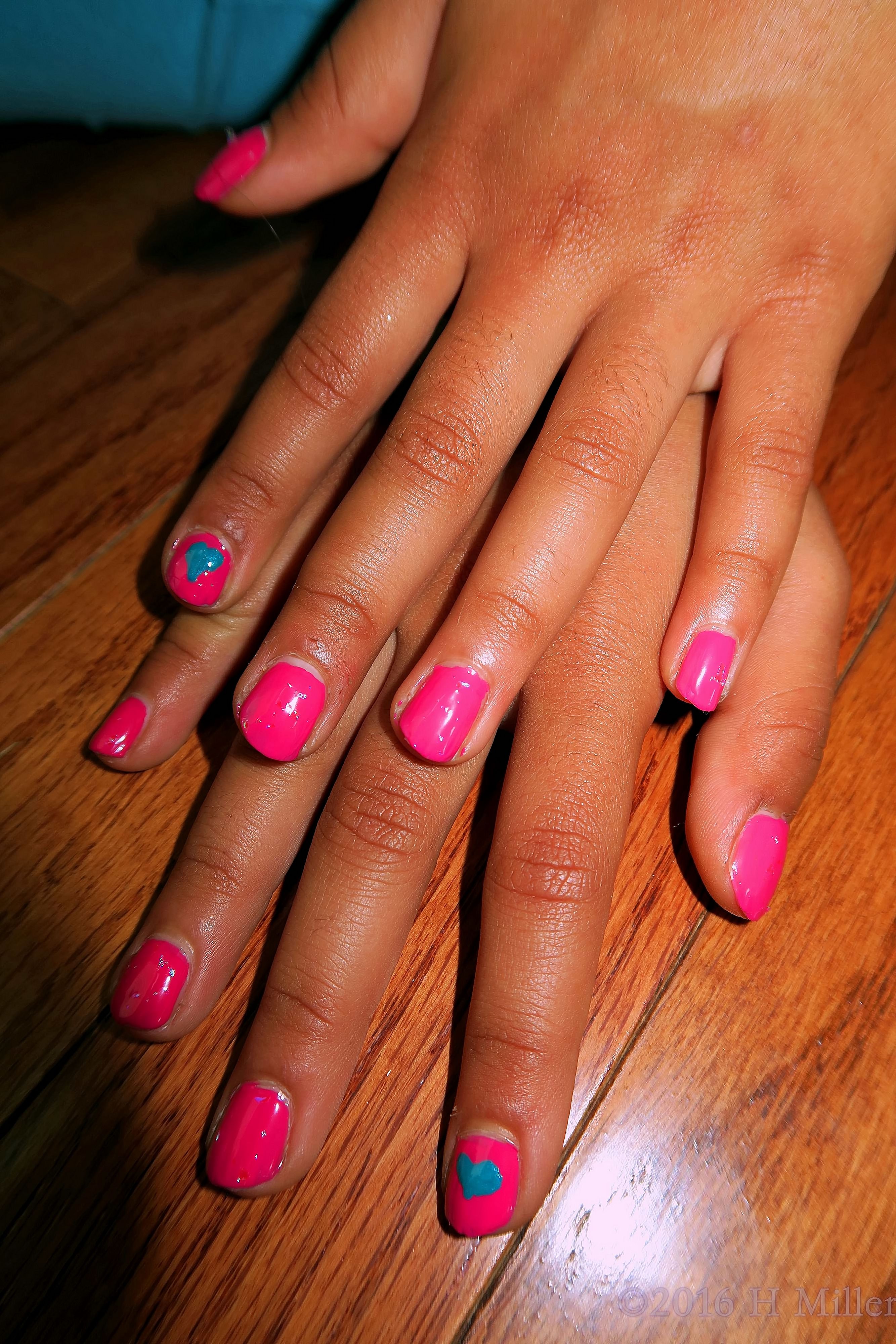 Adorable Blue Hearts On Her Nails! Adorable Blue Hearts On Her Nails!