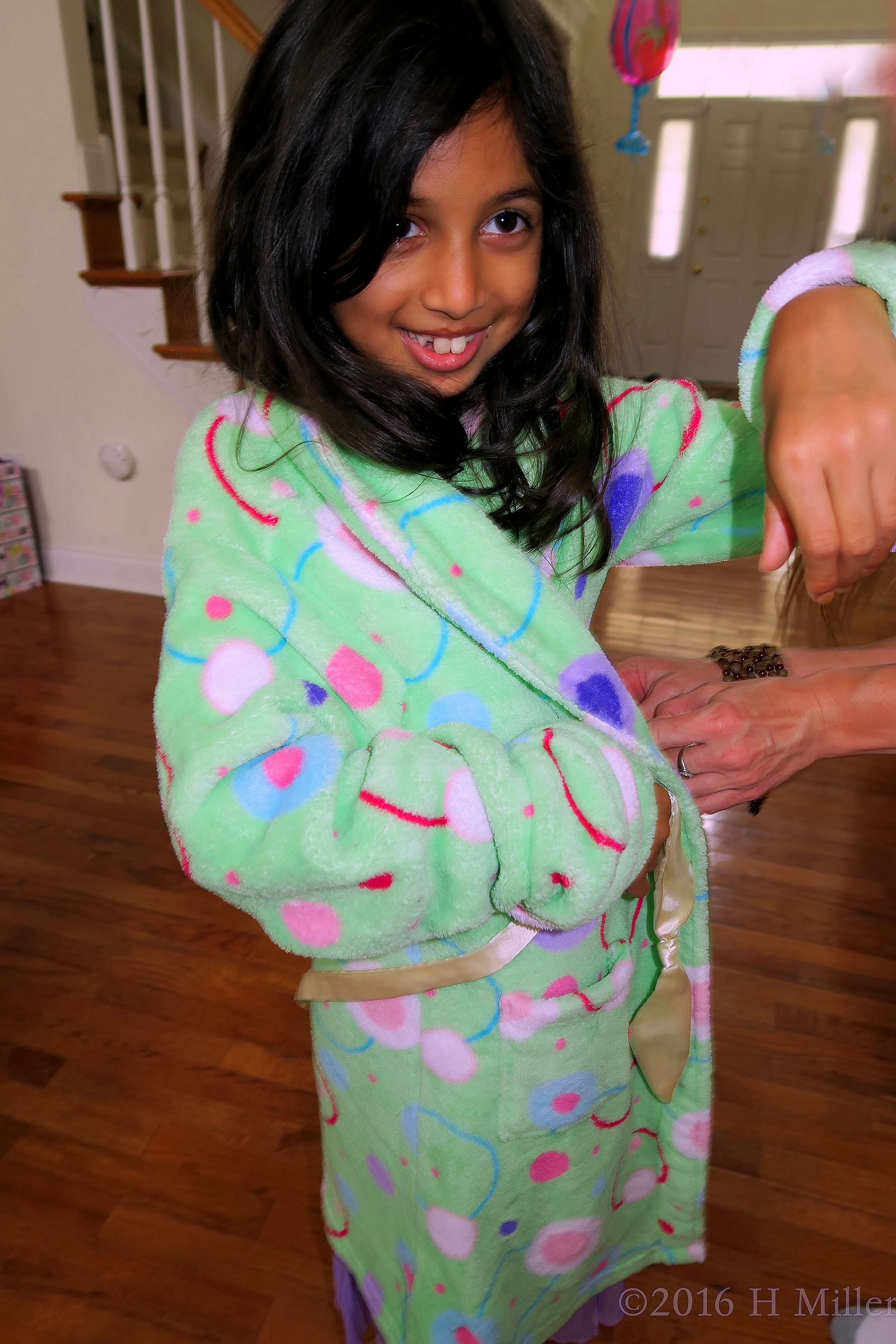 Tying Her Kids Spa Robe Tying Her Kids Spa Robe