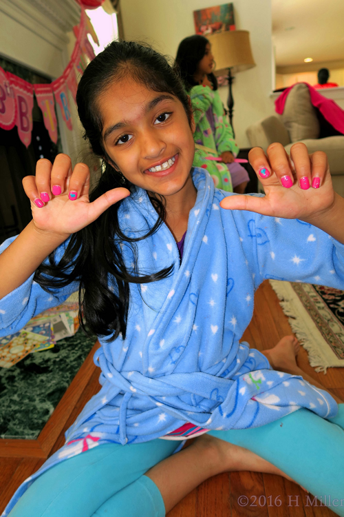 Lovely Pink Home Kids Spa Mini Mani Lovely Pink Home Kids Spa Mini Mani