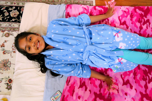 Ready For Her Kids Massage And Facial In Her Mani Protectors Ready For Her Kids Massage And Facial In Her Mani Protectors