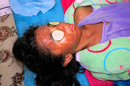 Relaxed In The Kids Chocolate Facial Relaxed In The Kids Chocolate Facial