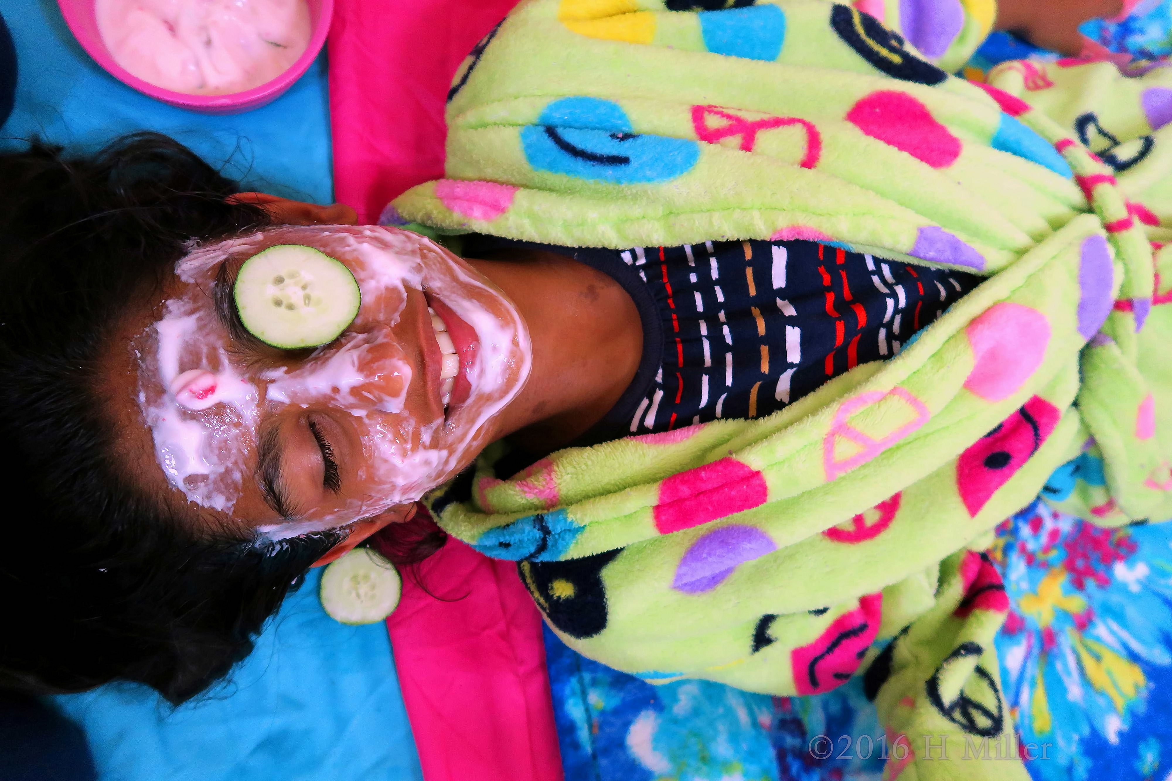 Chilling In Her Yummy And Gentle Kids Facial. Chilling In Her Yummy And Gentle Kids Facial.