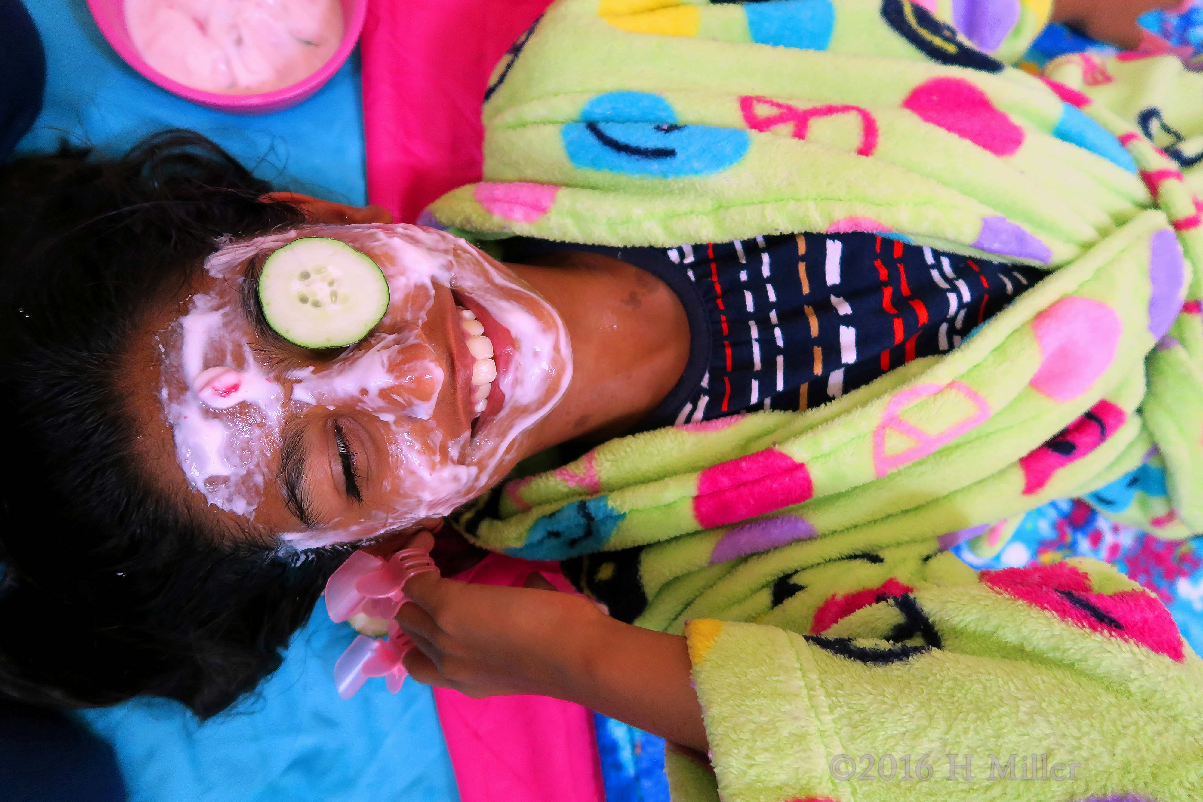 Giggling During Kids Facials Giggling During Kids Facials