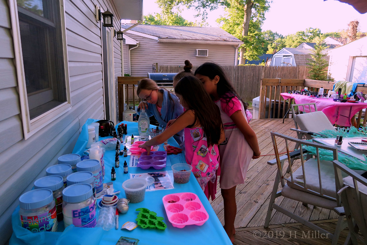Arianna's Kids Spa Birthday Party in 2019 1