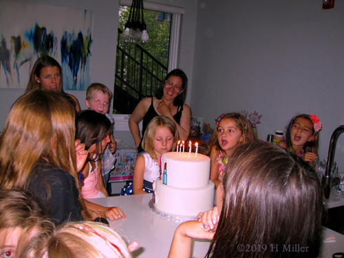 Arielle and Juju's 7th Kids Spa Party