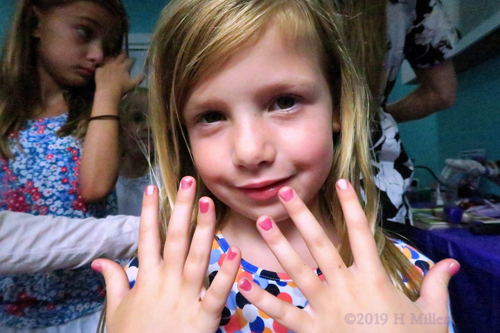 Arielle and Juju's 7th Kids Spa Party Arielle and Juju's 7th Kids Spa Party