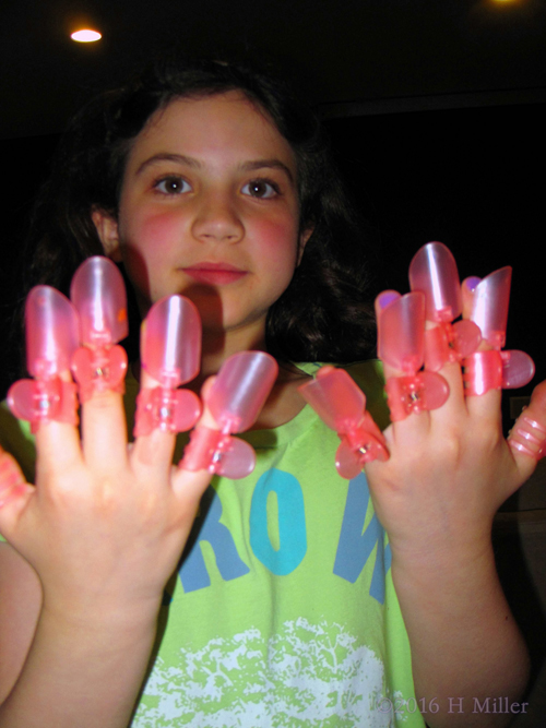 Nails Drying Under Clip On Nail Protectors.