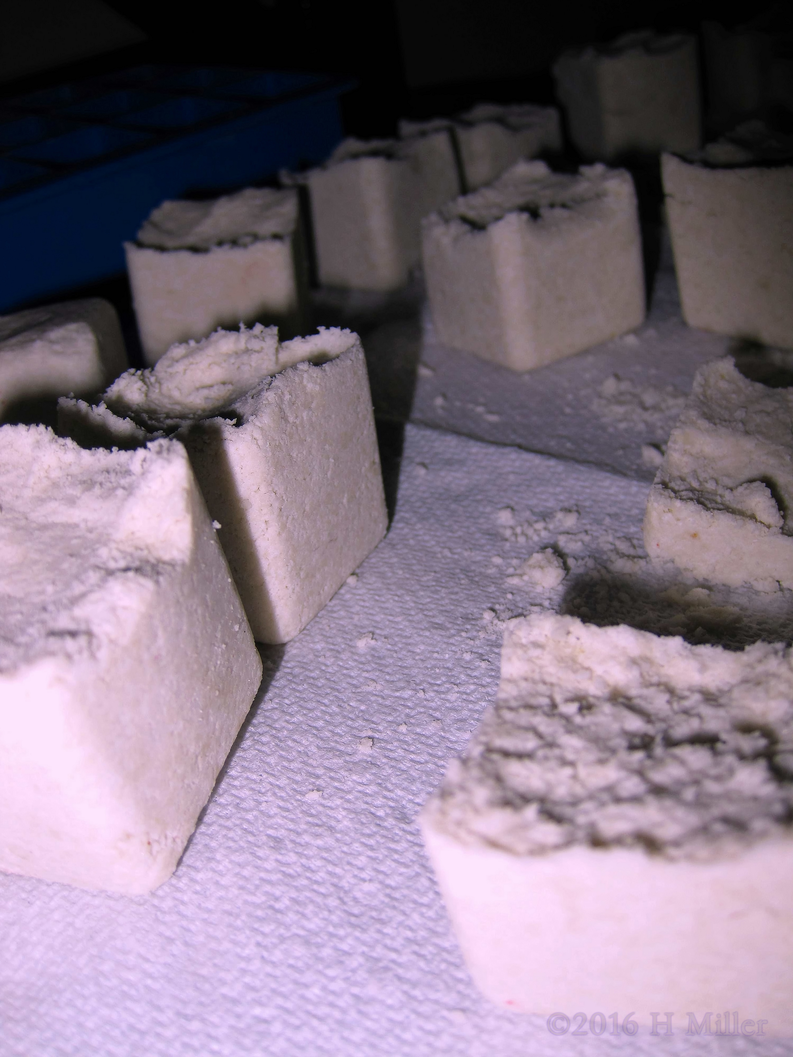 Kids Spa Party Craft. Fizzy Bath Bombs Close Up. Kids Spa Party Craft. Fizzy Bath Bombs Close Up.