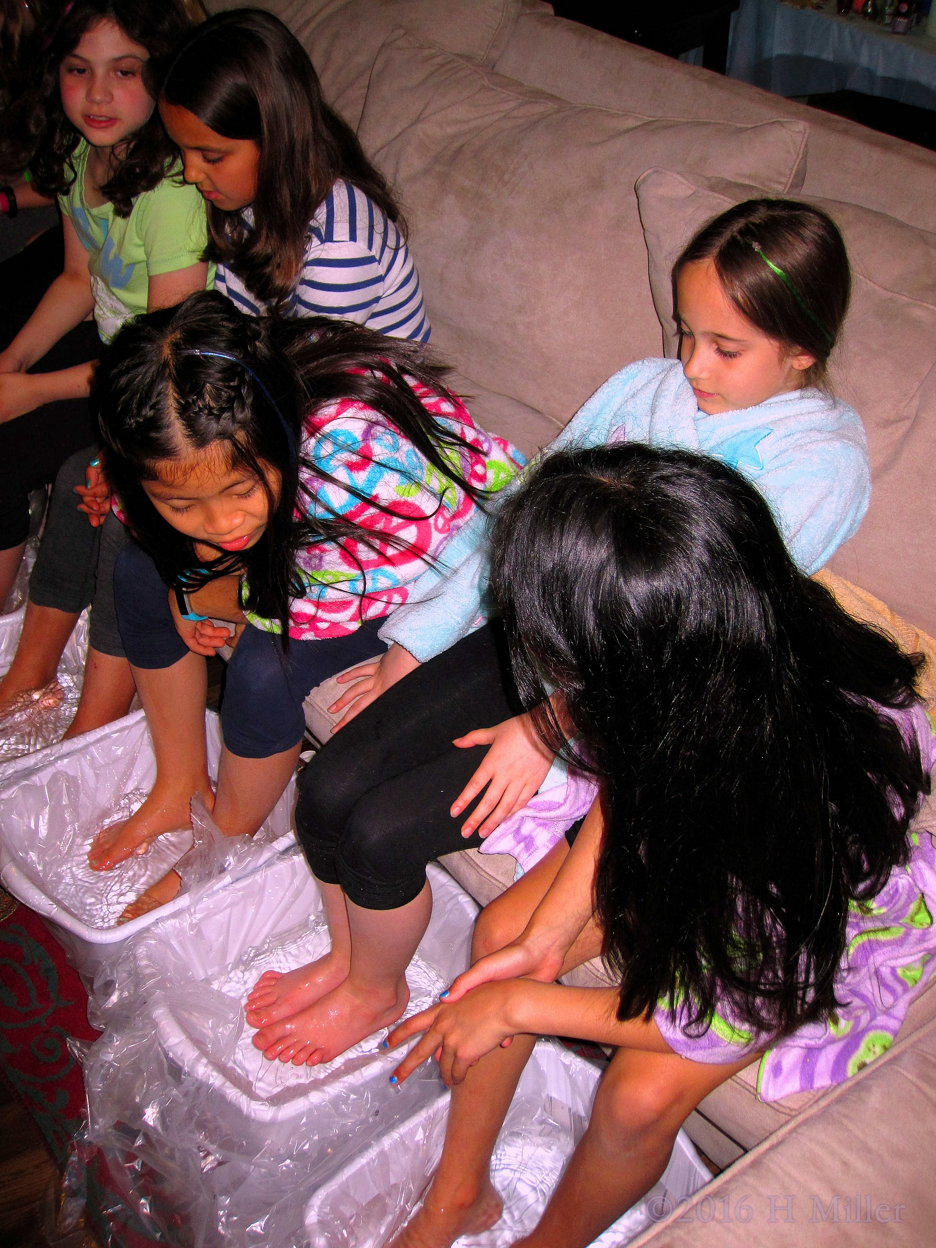 Spa Birthday Party Foot Soak With Essential Oil. 