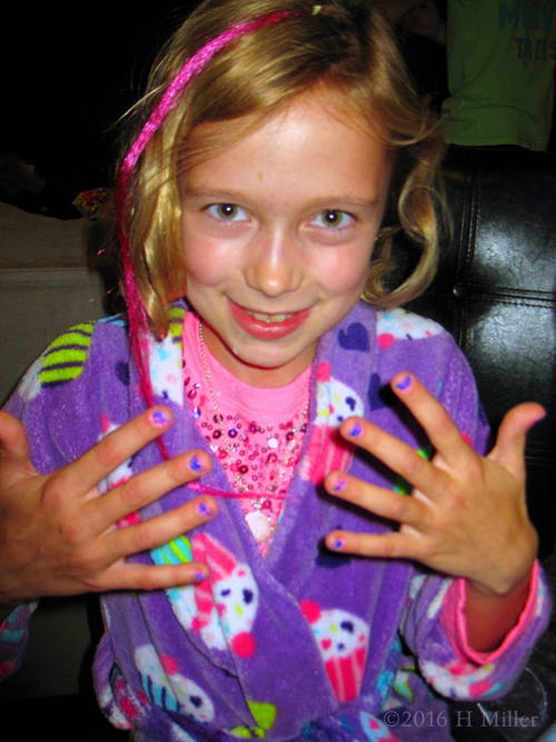 Bubble Gum Pink And OPI Navy Blue Metallic Shatter Are A Good Combination