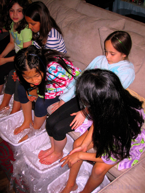 Spa Birthday Party Foot Soak With Essential Oil.