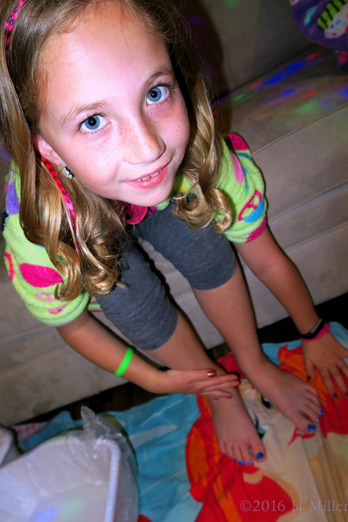 Spa Birthday Party Mani Pedi. Very Cool Colors! Spa Birthday Party Mani Pedi. Very Cool Colors!