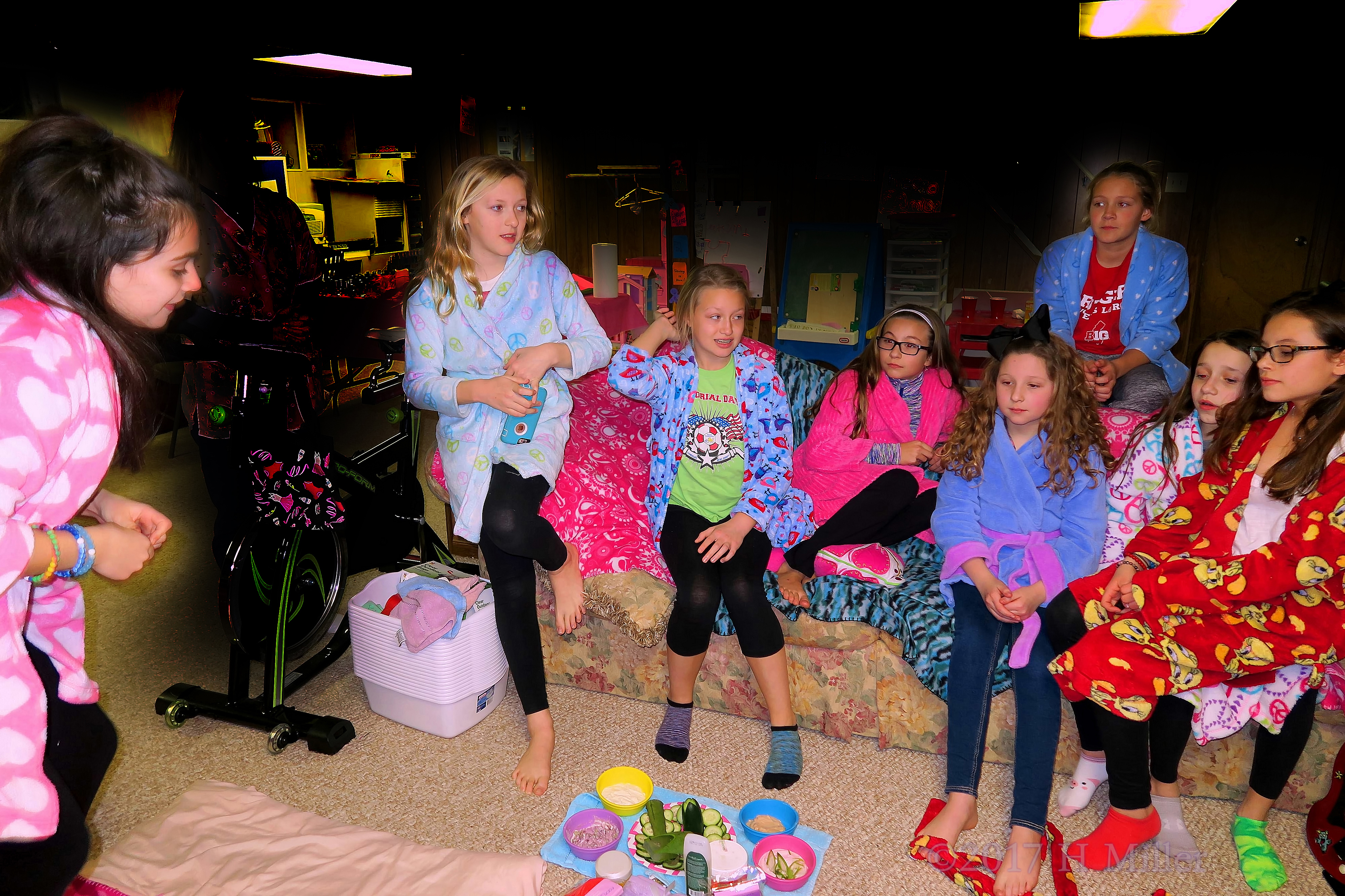 Chilling At The Kids Spa! Chilling At The Kids Spa!