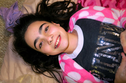 Her Skin Is Glowing After Kids Facials! Her Skin Is Glowing After Kids Facials!