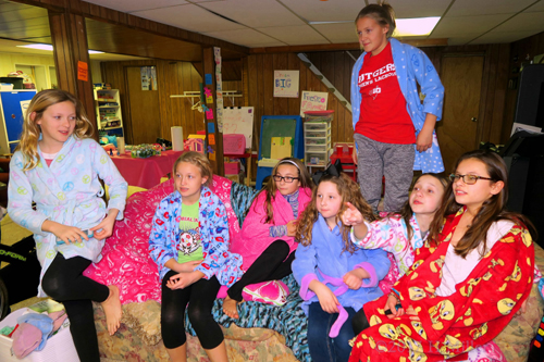 Listening While We Describe The Available Services And Activities At The Spa Party For Girls. Listening While We Describe The Available Services And Activities At The Spa Party For Girls.