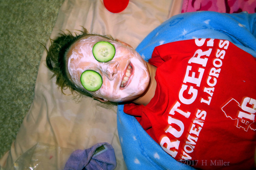 Smiling During Kids Facials! Smiling During Kids Facials!