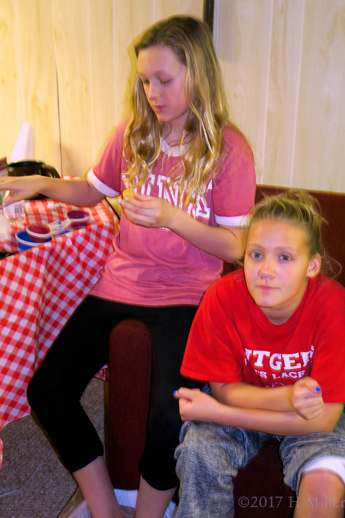 Kids Pedicure Footbaths Are More Fun With Friends! 1