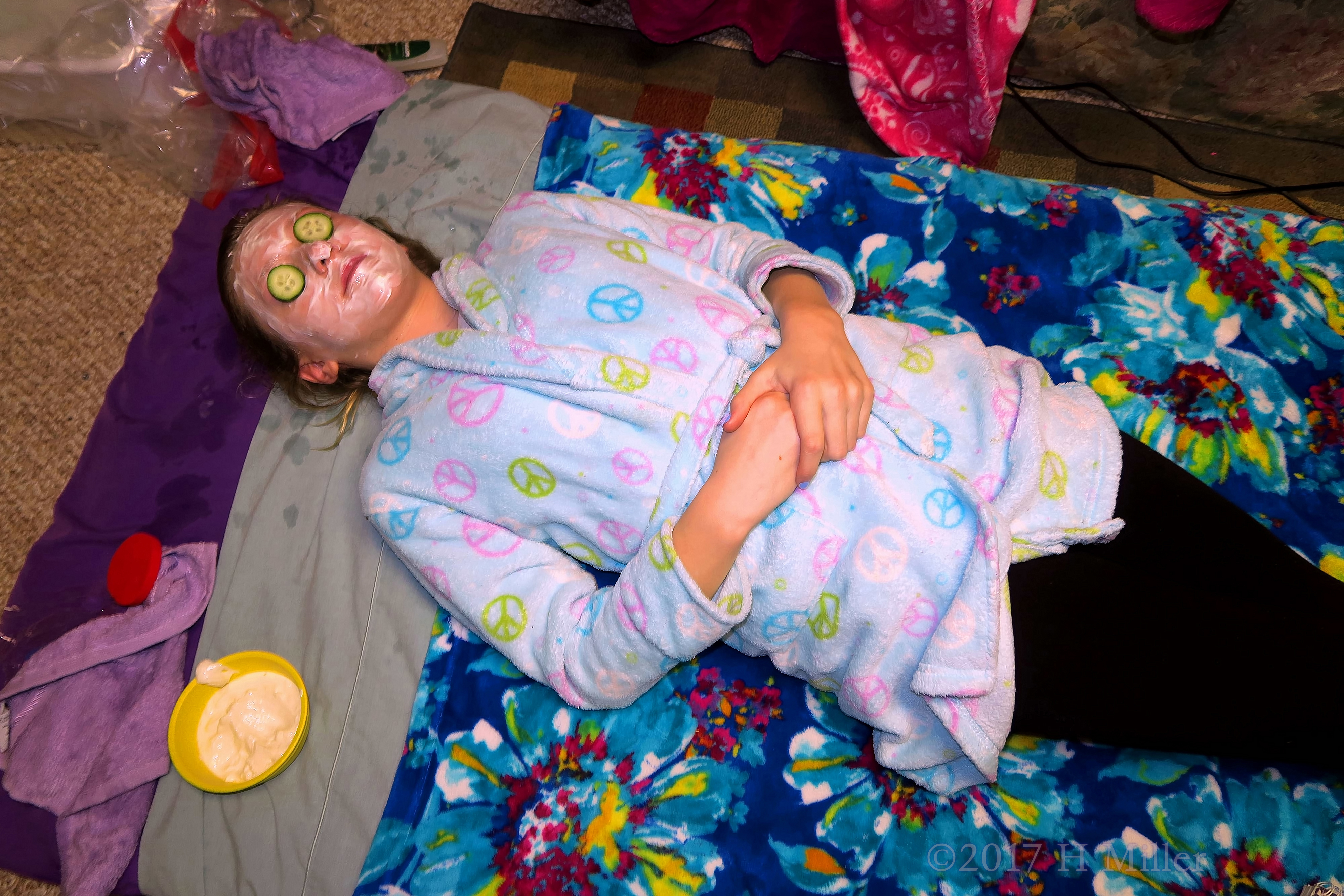 Relaxing Face Masque For Girls! Relaxing Face Masque For Girls!