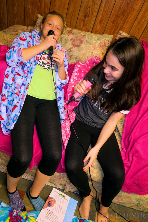 Smiling, Laughing, And Singing At The Kids Spa Party Smiling, Laughing, And Singing At The Kids Spa Party