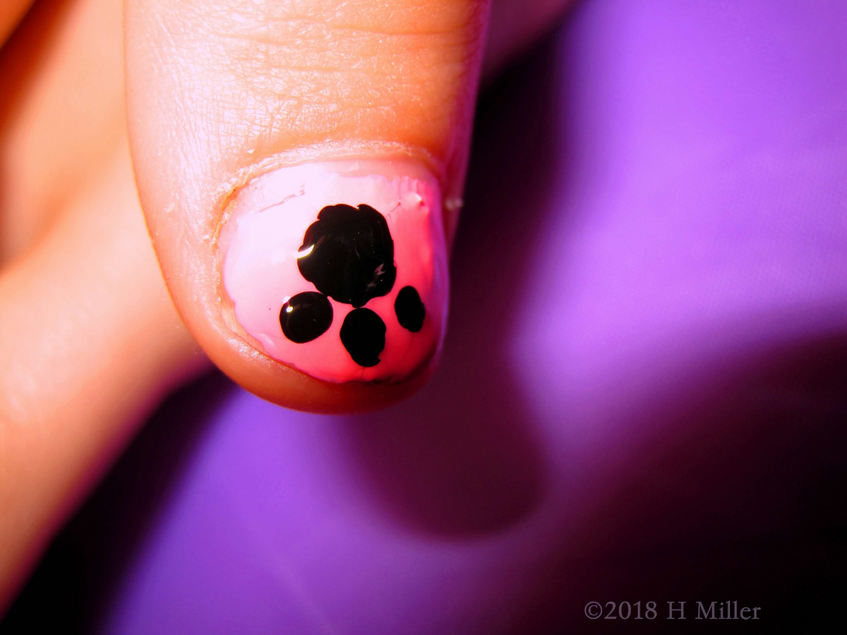 Dog Paws Nail Designs Are Super Cute! 