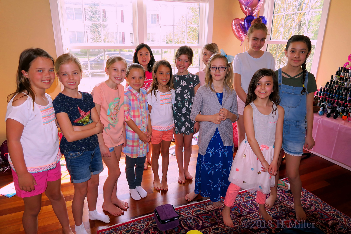 Group Photo For The Kids Spa Party! 