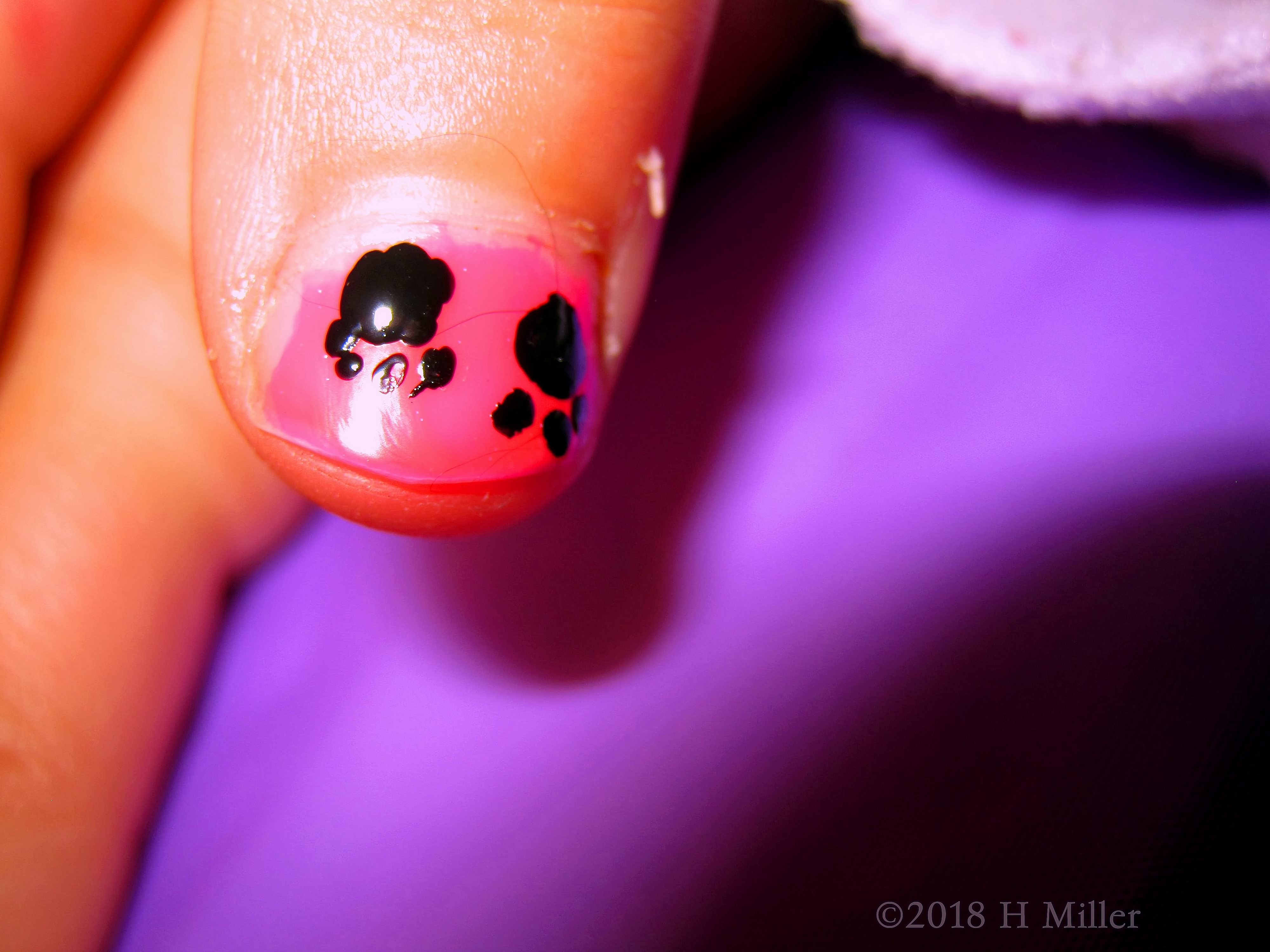 Dog Paws Kid Nail Art. Dog Paws Kid Nail Art.