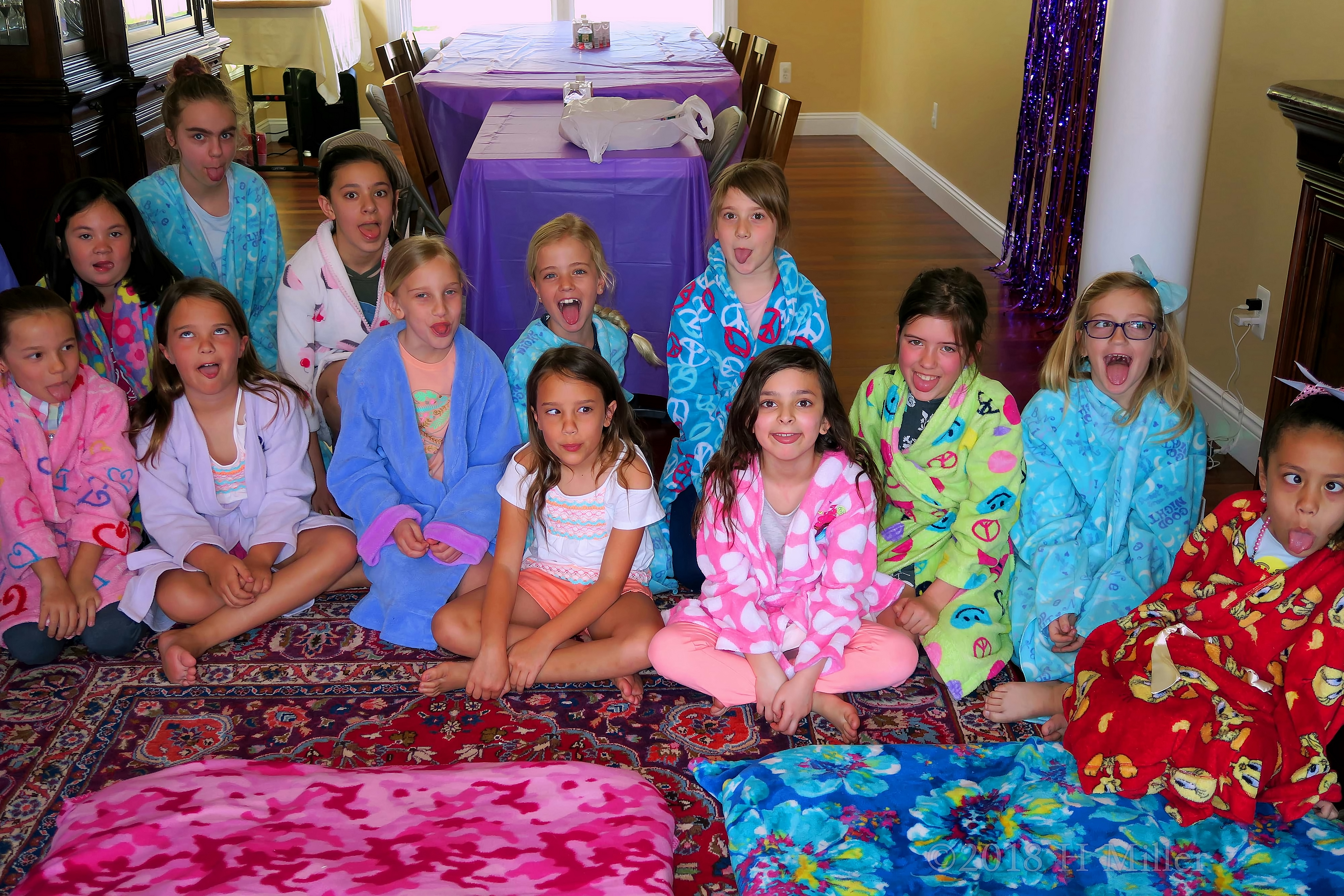 More Silly Faces At The Spa Party For Girls! More Silly Faces At The Spa Party For Girls!