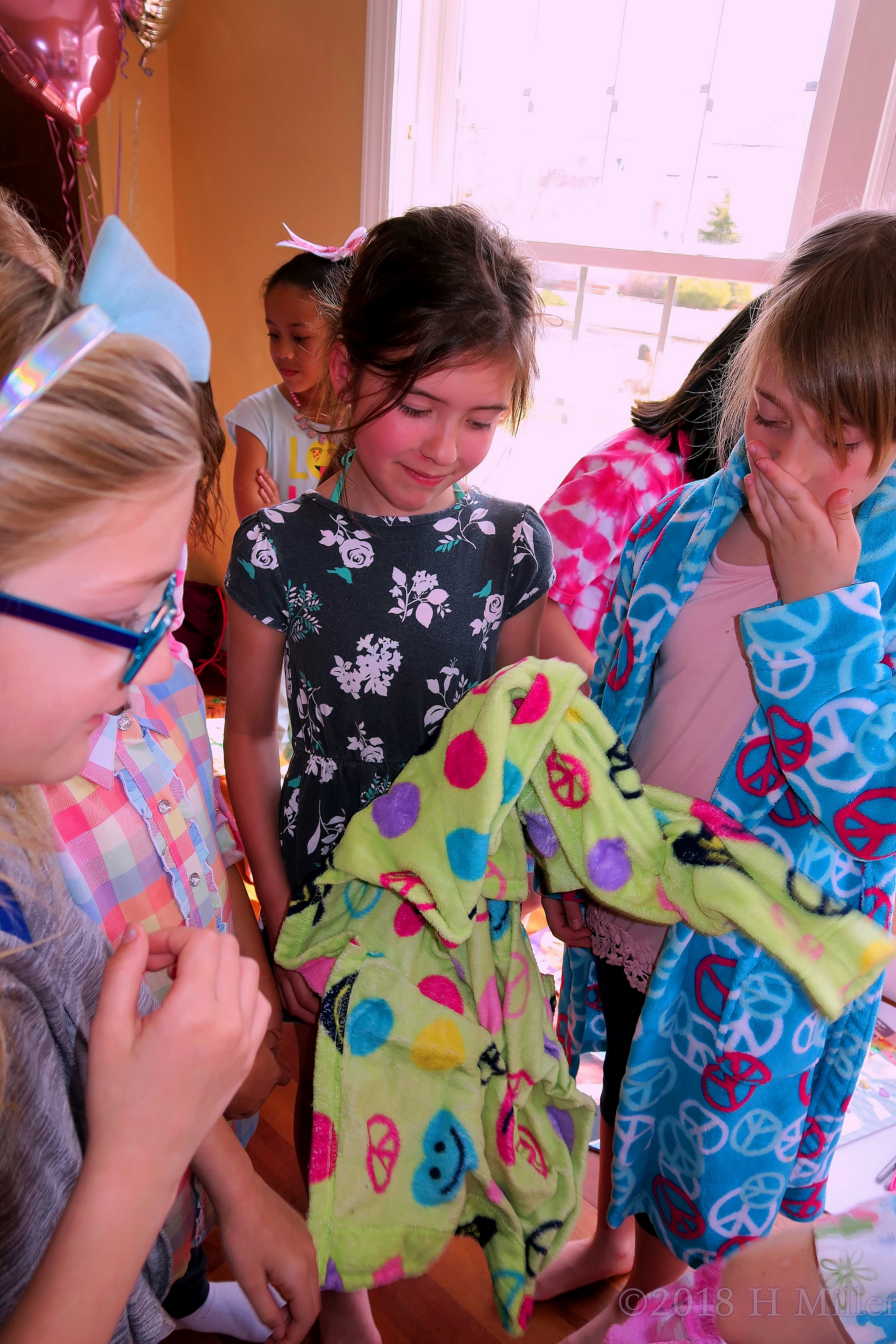 She Likes This Girls Spa Robe The Best! She Likes This Girls Spa Robe The Best!