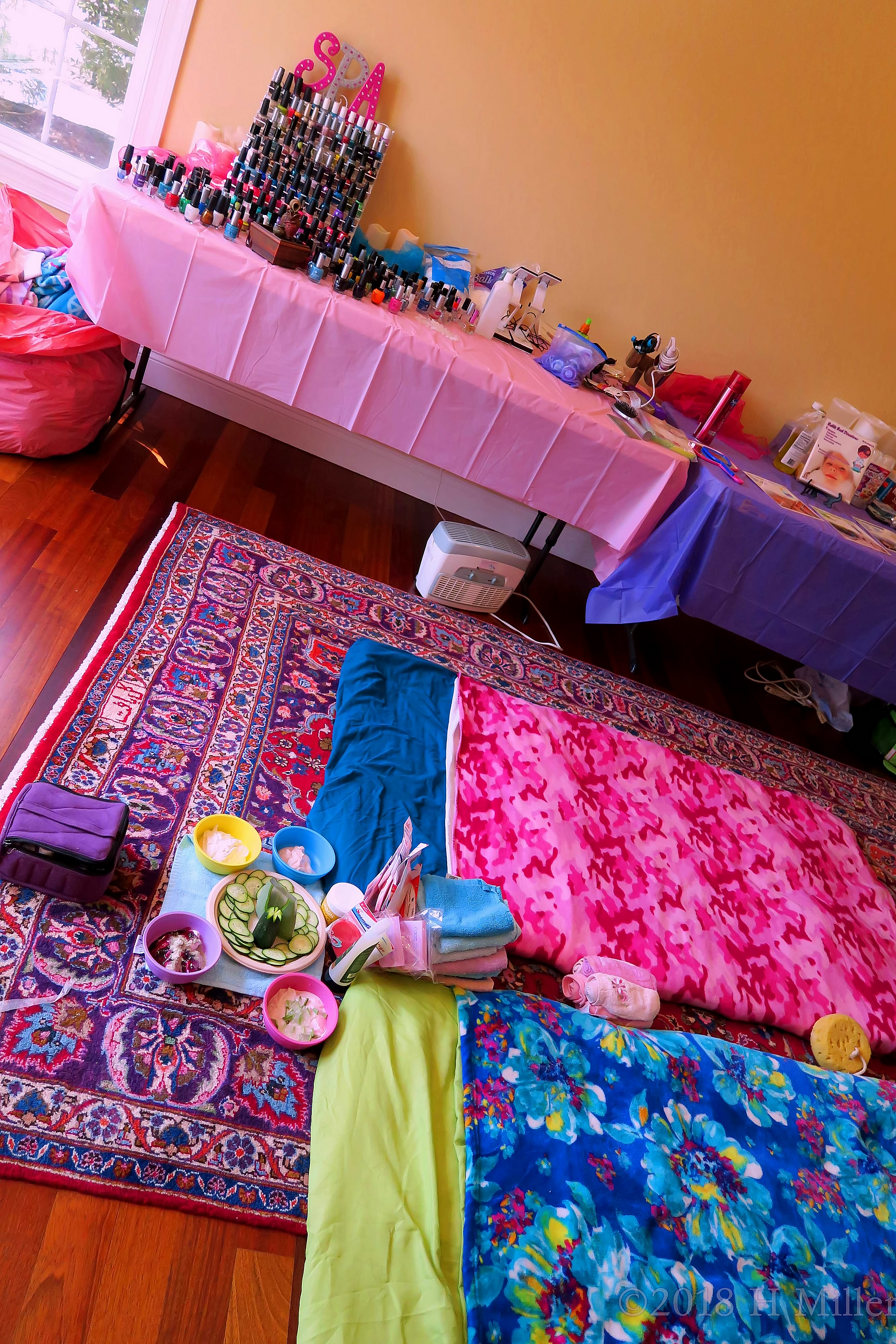 The Kids Spa Facials And Massage Area And The Nail Salon. The Kids Spa Facials And Massage Area And The Nail Salon.