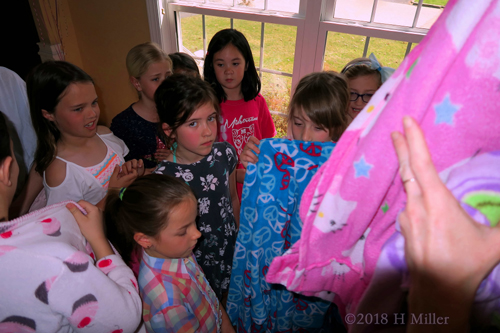 Everyone Gets A Spa Robe! Everyone Gets A Spa Robe!