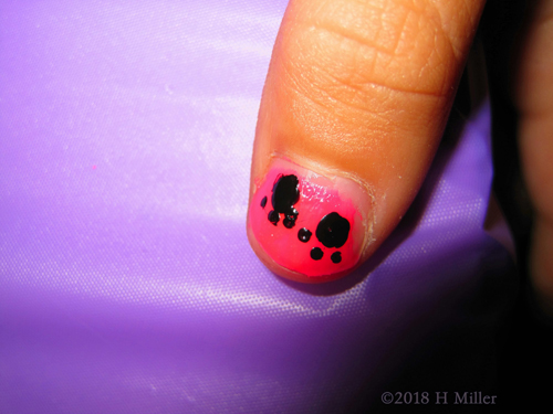 Super Cute Dog Paws Nail Art Design Super Cute Dog Paws Nail Art Design