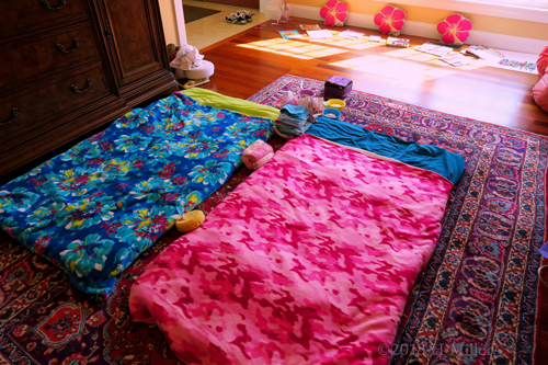 The Kids Facials And Massage Area And The Spa Birthday Card Set Up And Ready. The Kids Facials And Massage Area And The Spa Birthday Card Set Up And Ready.