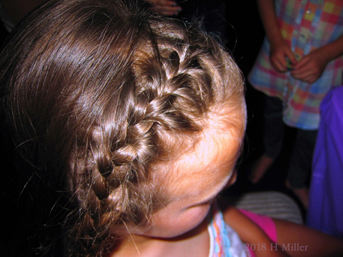 What A Pretty Braided Tiara Kids Hairstyle! What A Pretty Braided Tiara Kids Hairstyle!