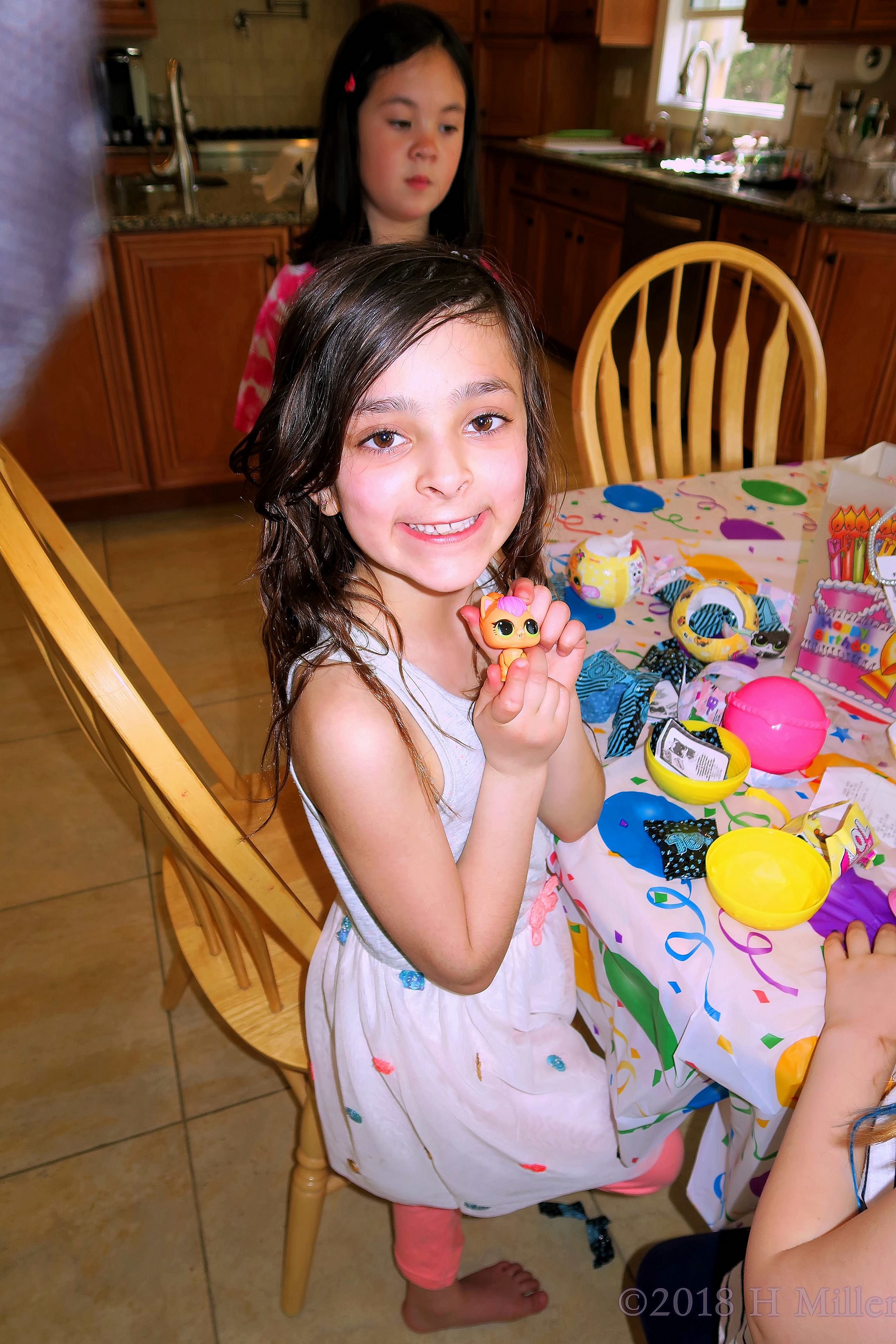 Ava Shows Us The Gift She Just Opened From One Of Her Friends At The Kids Spa! LOL Surprise Pets Are Her Favorite! Ava Shows Us The Gift She Just Opened From One Of Her Friends At The Kids Spa! LOL Surprise Pets Are Her Favorite!