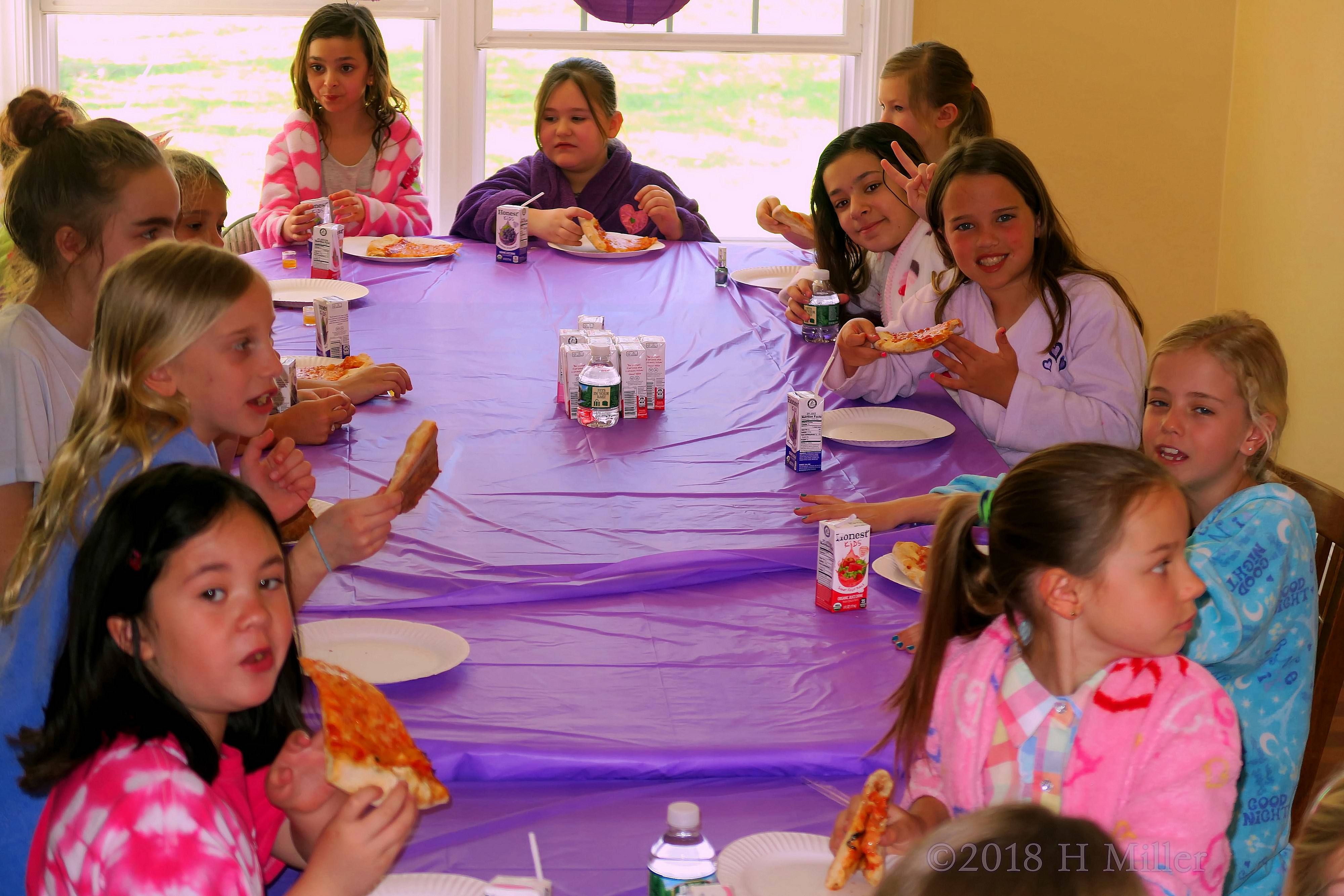 Pizza Is Super Yummy At The Spa For Girls! Pizza Is Super Yummy At The Spa For Girls!