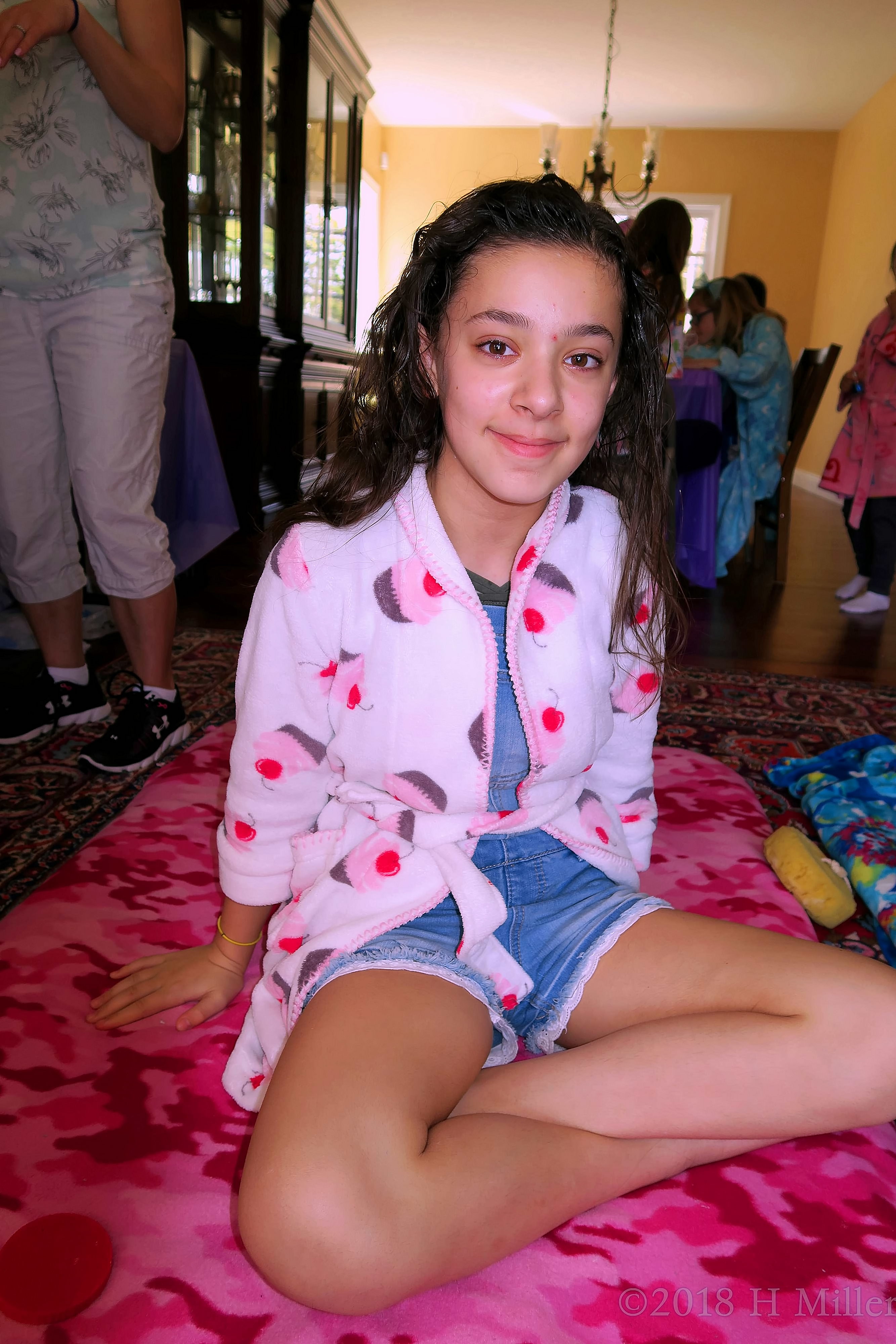 She Looks Relaxed After Facials For Girls! She Looks Relaxed After Facials For Girls!