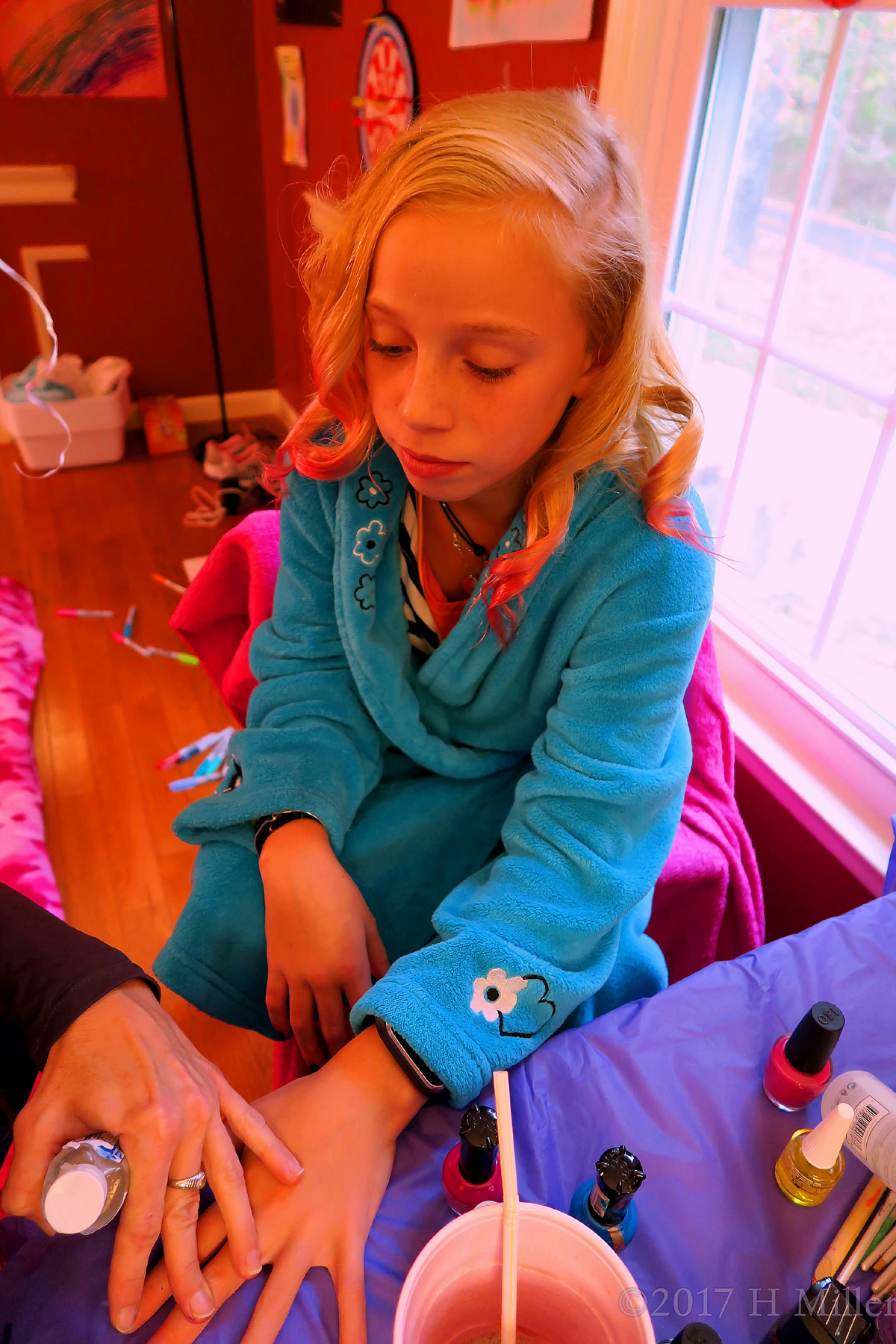 Getting A Super Cool Kids Manicure 