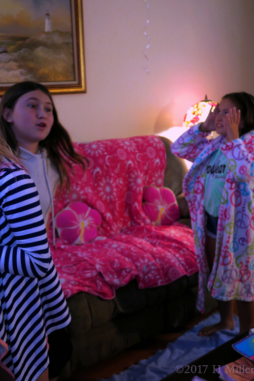 Chatting A Bit While Getting Ready For The Party To Begin! Chatting A Bit While Getting Ready For The Party To Begin!