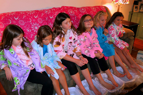 Kids Pedicures Are So Relaxing! Kids Pedicures Are So Relaxing!