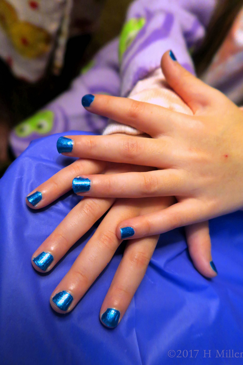 That Blue On The Girls Manicure Is Such A Perfect Shade!