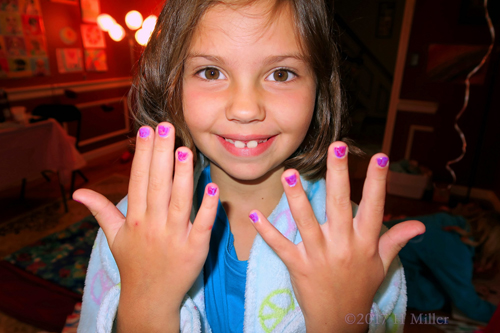 That Mini Mani Effect Looks So Pretty That Mini Mani Effect Looks So Pretty