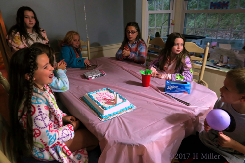 Ready To Eat Kids Birthday Cake! Ready To Eat Kids Birthday Cake!