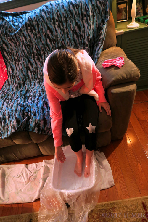 Salts Make The Skin Smooth During Kids Pedicures. Salts Make The Skin Smooth During Kids Pedicures.