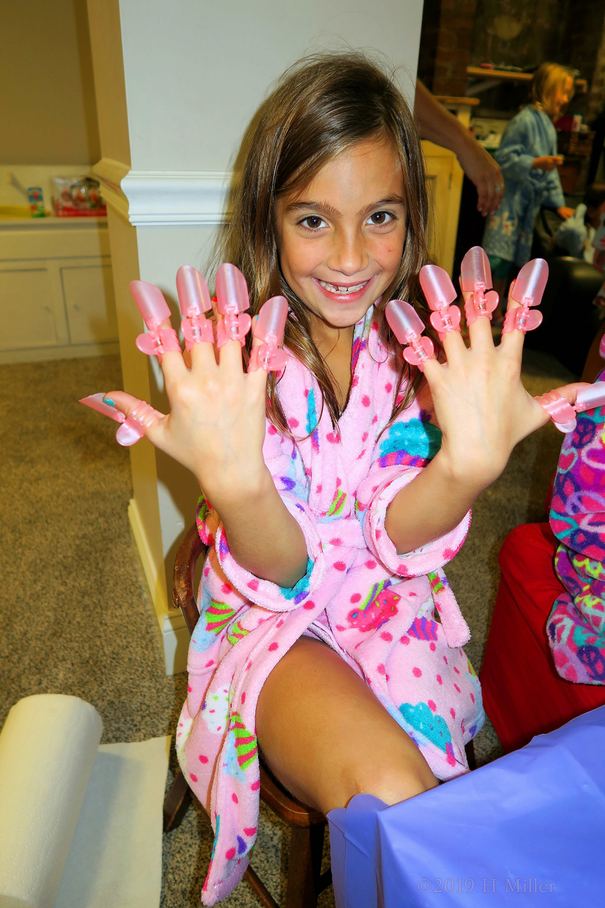 Manicure Protectors For Kids! 