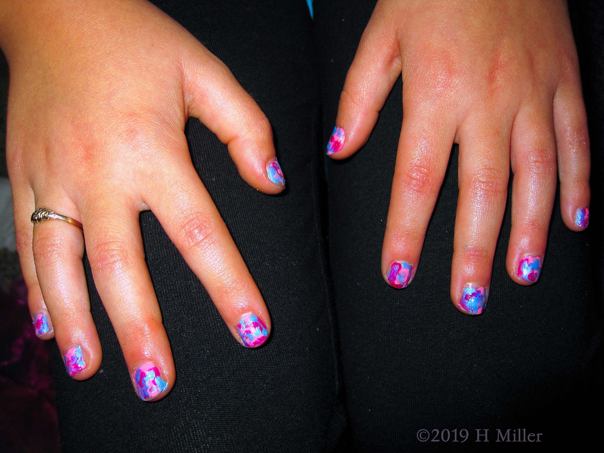 Multicolored Manicure For Girls!
