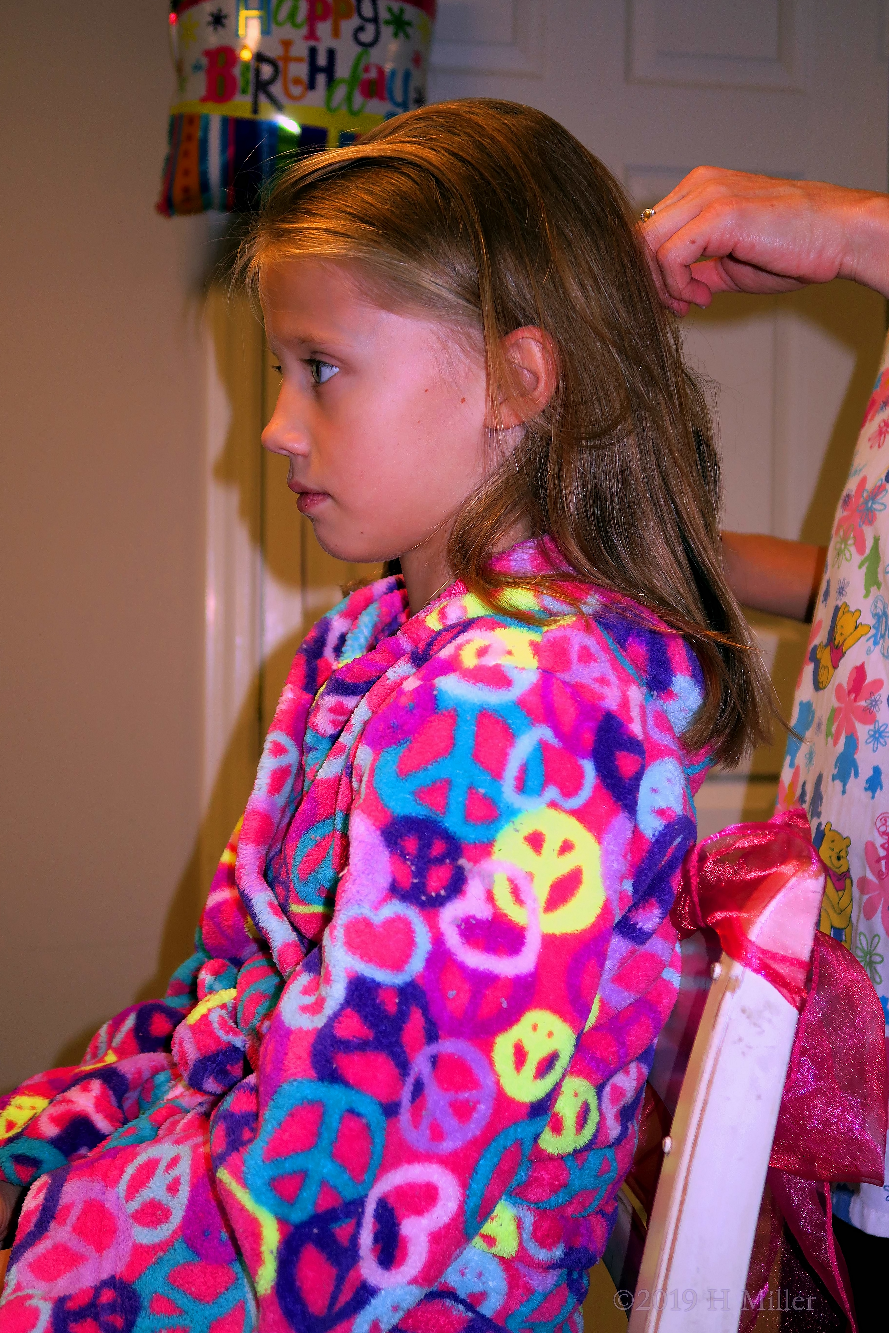 Happy Spa Guest Getting A Girls Hairstyle Happy Spa Guest Getting A Girls Hairstyle